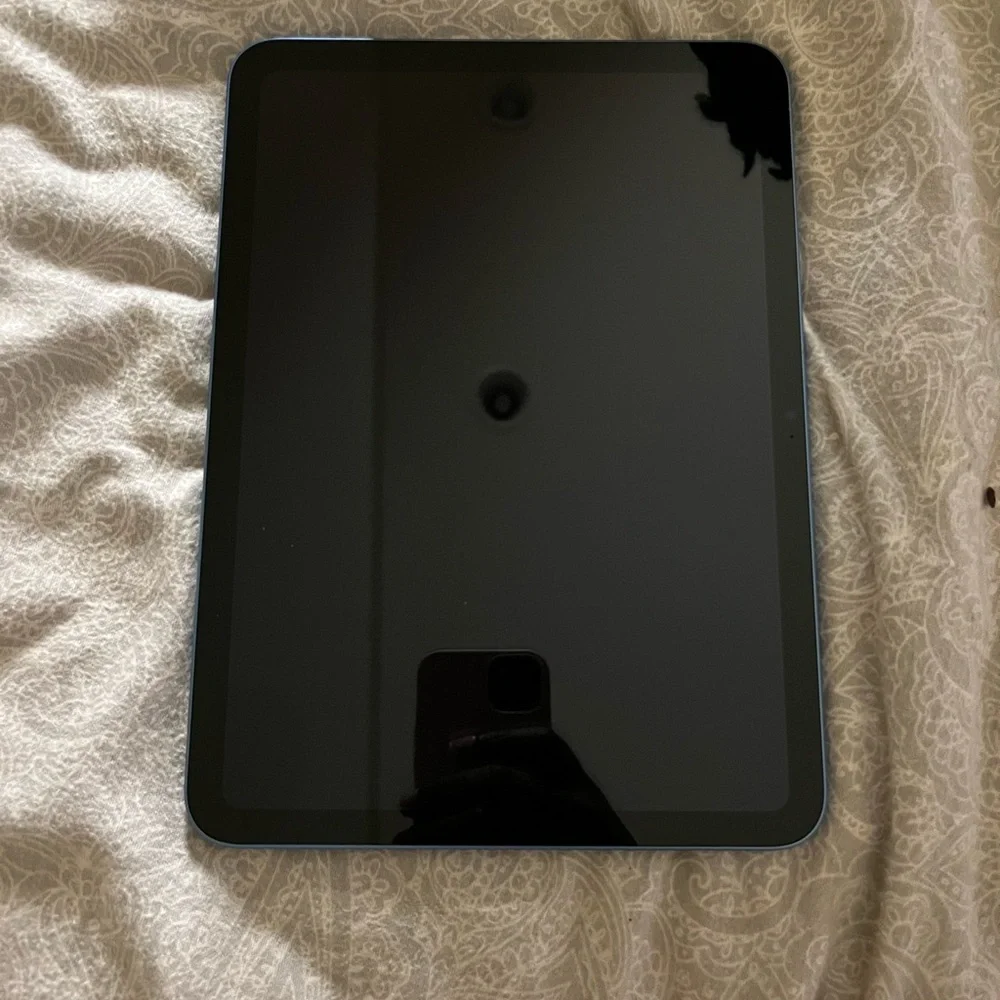 Apple Tablet - Sleek Blue Finish